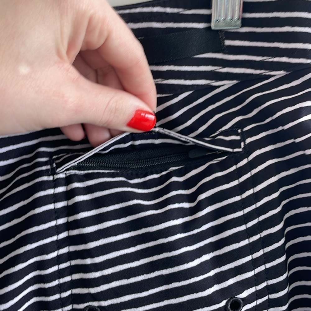 PrAna Women’s Black & White Striped Silvana Board Shorts Drawstring- Size Large - Picture 3 of 6